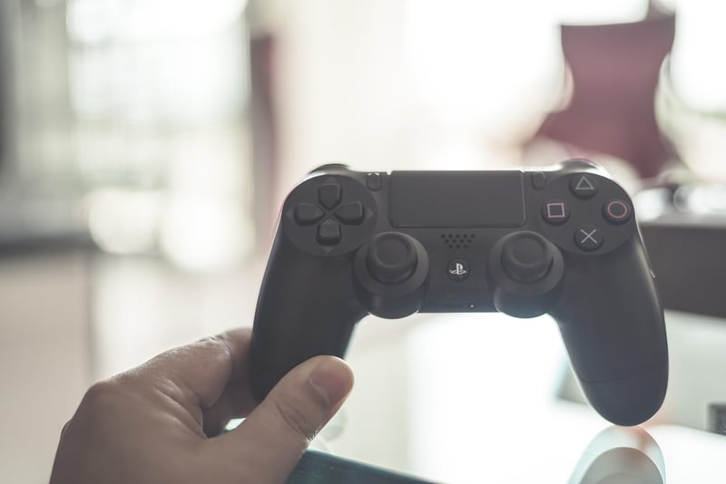 Comment allumer votre Freebox sans télécommande en 2026 : astuces simples
