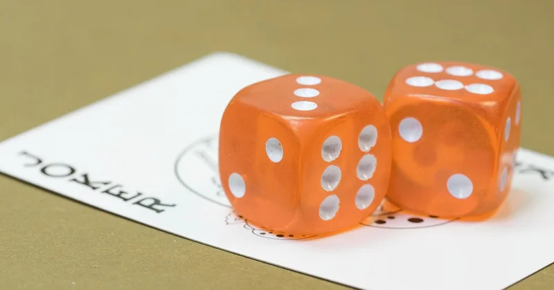 Les codes d'argent et de besoins : le socle
